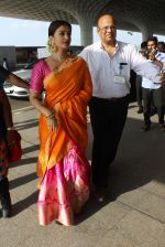 Aishwarya Rai Bachchan snapped at airport on 7th April 2016